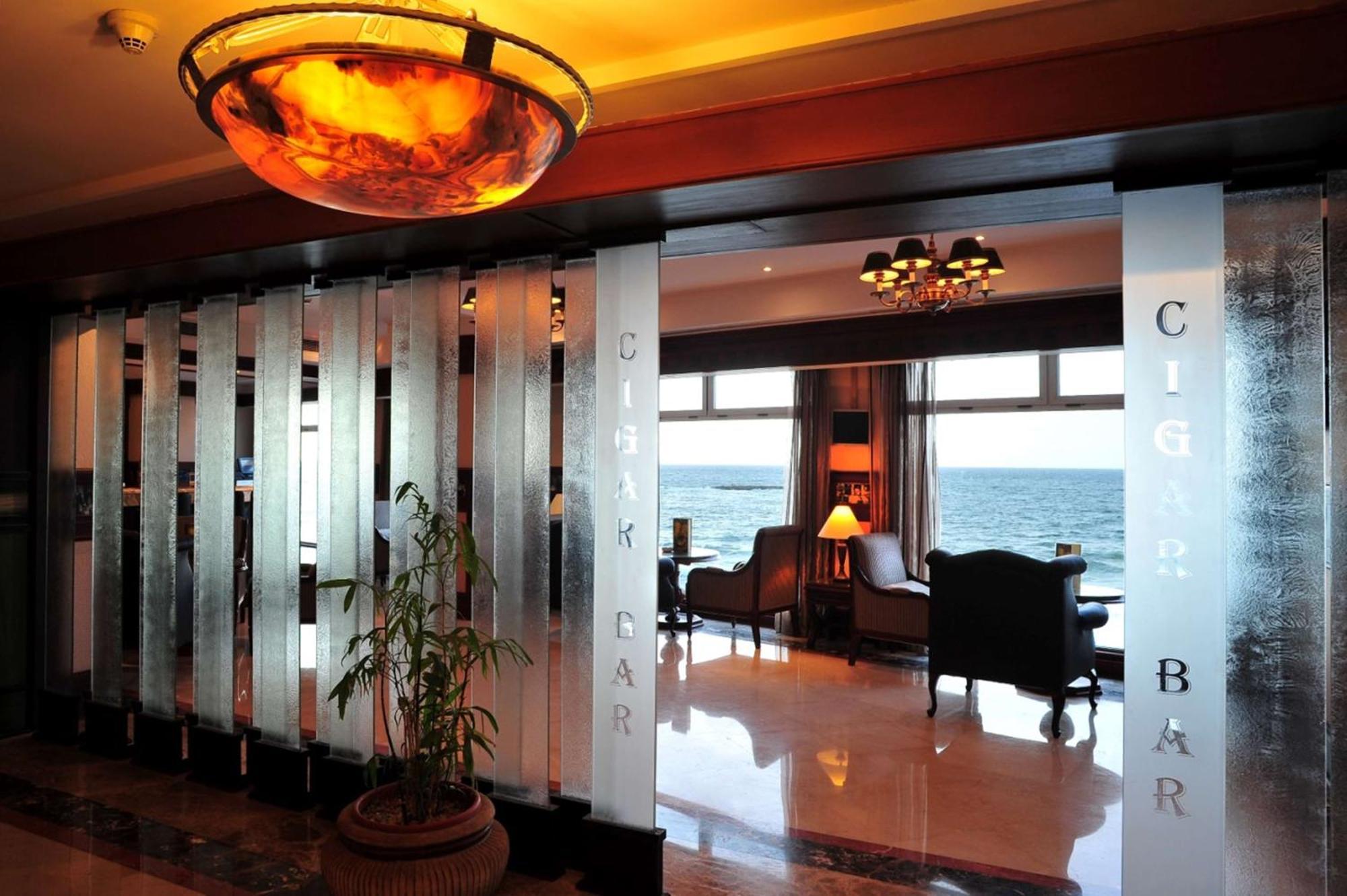 ホテル ヒルトン アレクサンドリア コーニシュ エクステリア 写真 Interior of the hotel