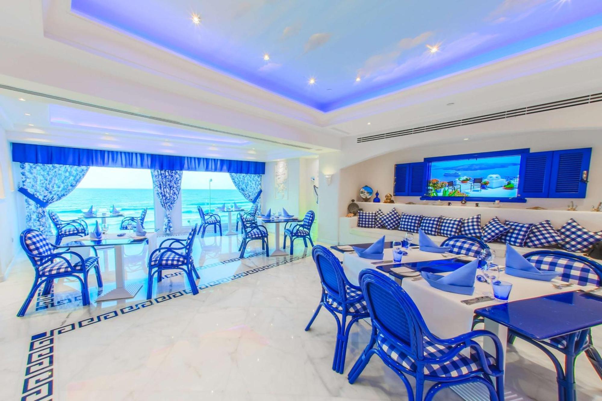 ホテル ヒルトン アレクサンドリア コーニシュ エクステリア 写真 The Blue Lagoon restaurant